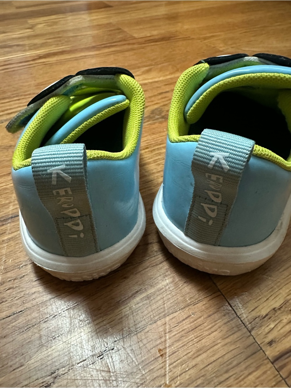 Native Kids Smiley Face Velcro Sneakers - Lime Green & Light Blue - Picture 7 of 8